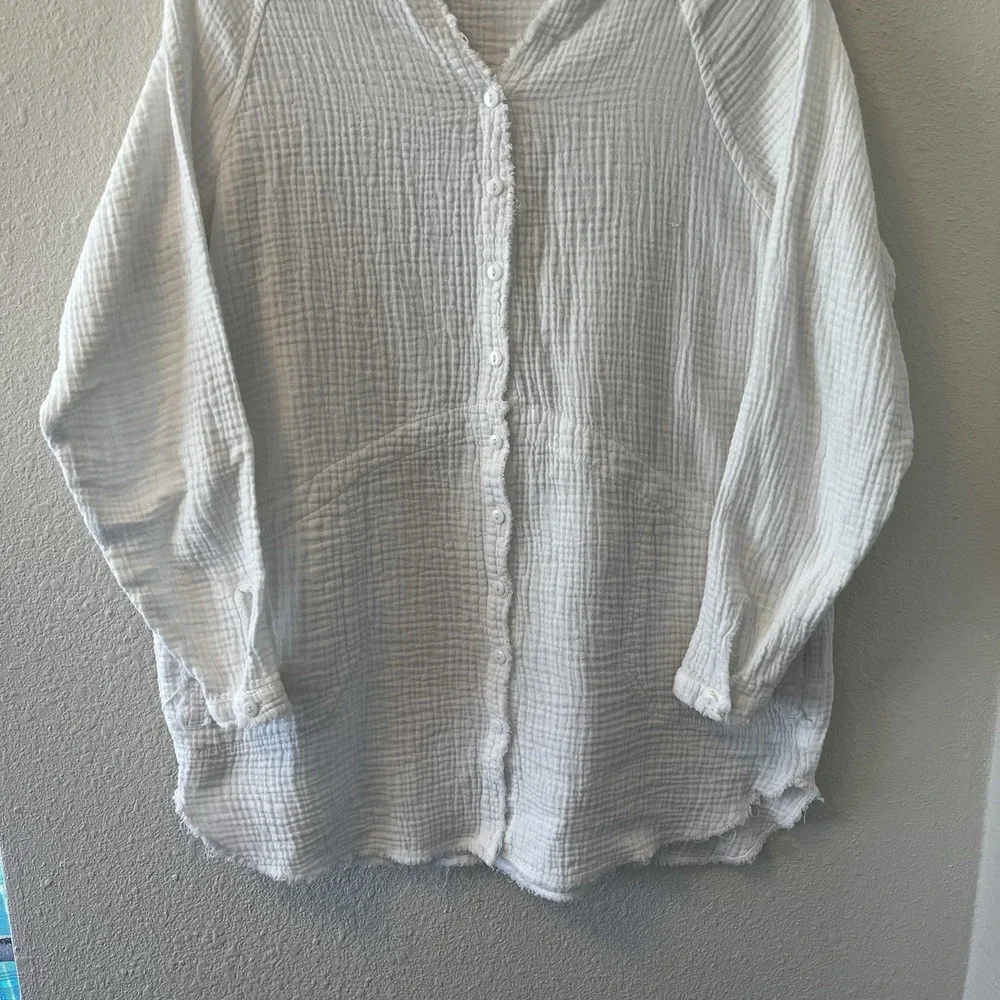 Lucca Women's Top Size XS White Gauzy Cotton Tunic Button Boho Beachy Cottage - Picture 5 of 15